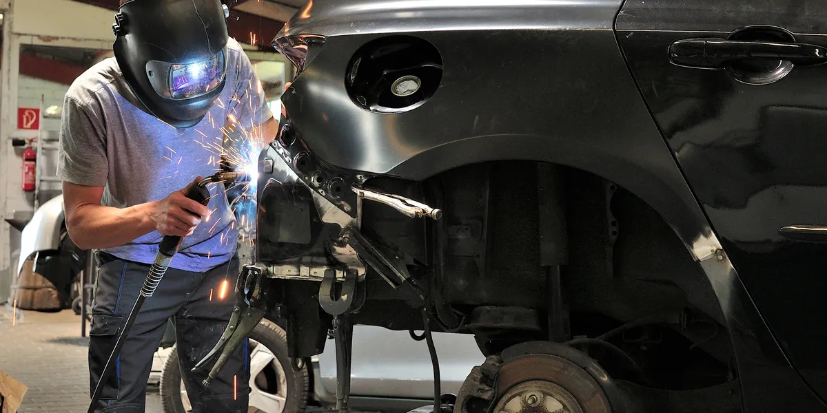 Collision and hail repair shop imagery